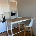 Rauhallinen Asunto, Sauna Ja Iso Parveke - Raitiovaunureitin Varrella Apartment