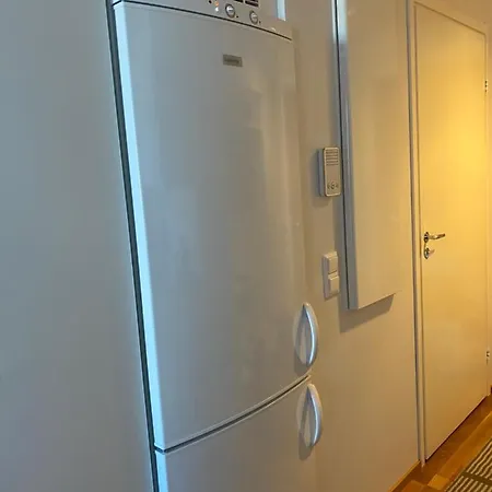 Rauhallinen Asunto, Sauna Ja Iso Parveke - Raitiovaunureitin Varrella