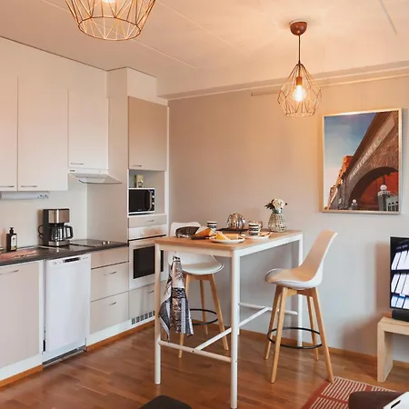 Rauhallinen Asunto, Sauna Ja Iso Parveke - Raitiovaunureitin Varrella Apartment *