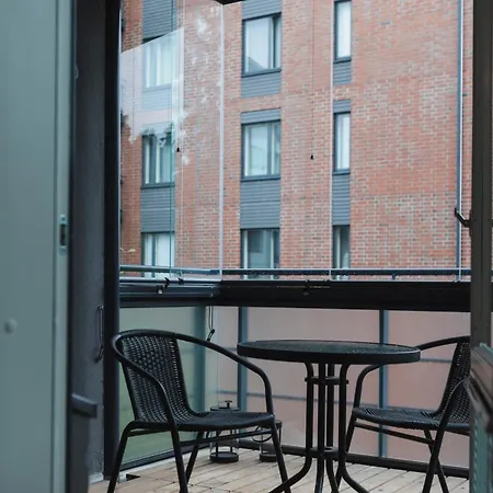 Rauhallinen Asunto, Sauna Ja Iso Parveke - Raitiovaunureitin Varrella Apartment *